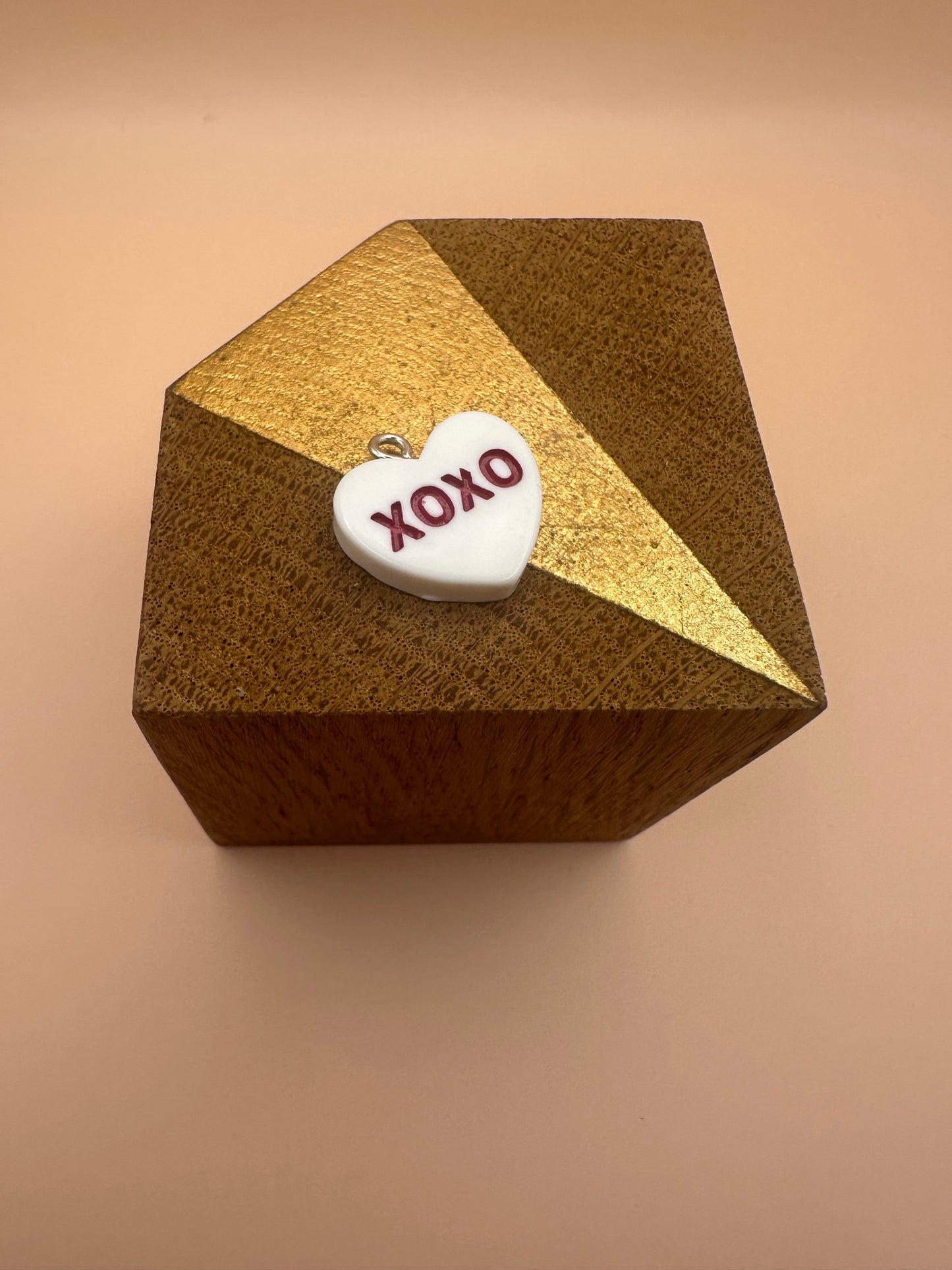 Xoxo White Charms/Breloques